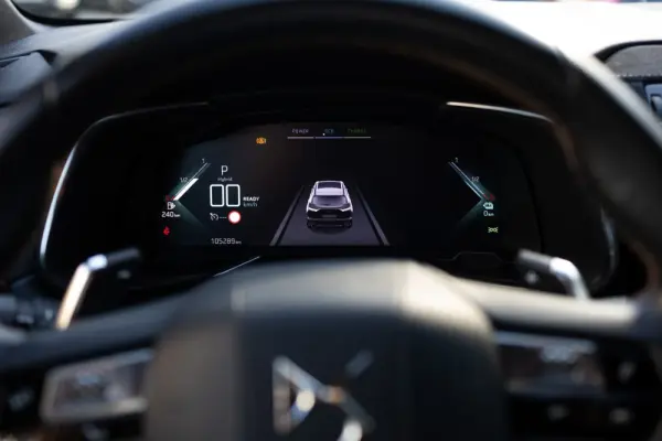 DS DS7 Crossback E-Tense Performance Line+ EAT8 16