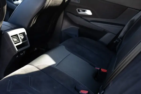 DS DS7 Crossback E-Tense Performance Line+ EAT8 31