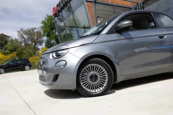 Fiat 500e 42 kWh Icon 19