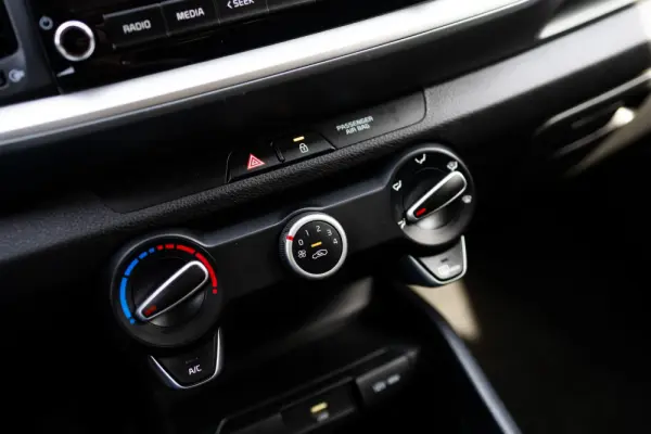 Kia Stonic 1.2 Dynamic 21