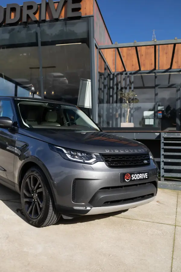 Land Rover Discovery 3.0 TD6 HSE Auto 25
