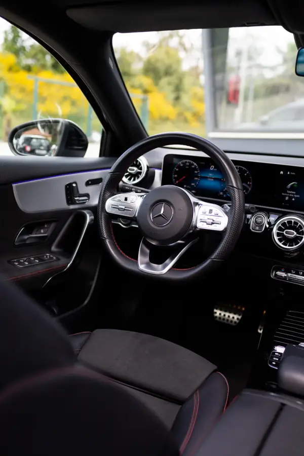 Mercedes-Benz A 180 d AMG Line Aut. 2