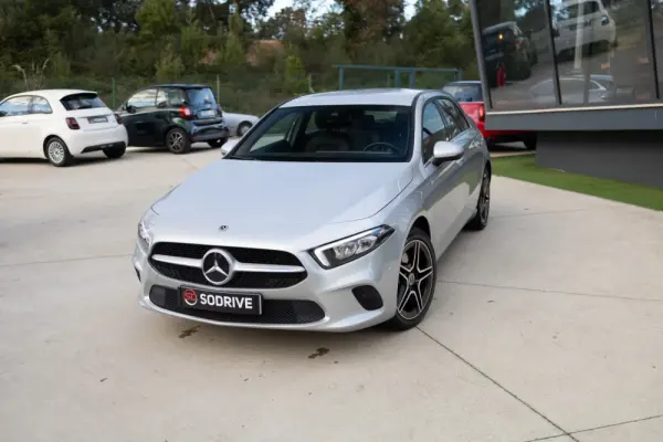 Mercedes-Benz A 250 e Progressive 4
