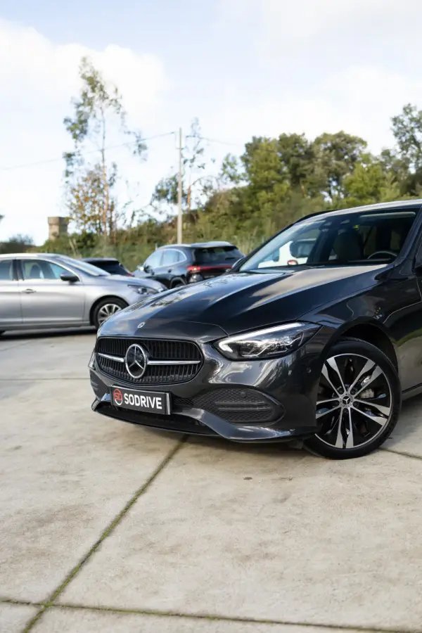 Mercedes-Benz C 300 e Avantgarde 30
