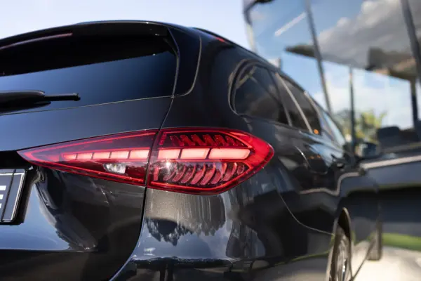 Mercedes-Benz C 300 e Avantgarde 43
