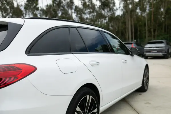 Mercedes-Benz C 300 e Avantgarde 20