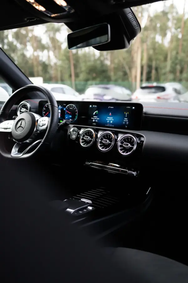 Mercedes-Benz CLA 250 e Shooting Brake AMG Line 11