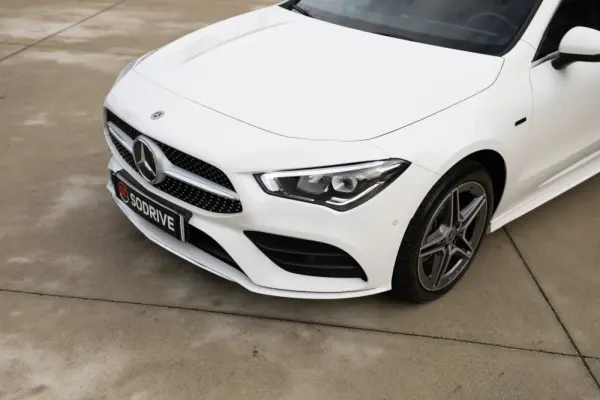 Mercedes-Benz CLA 250 e Shooting Brake AMG Line 14