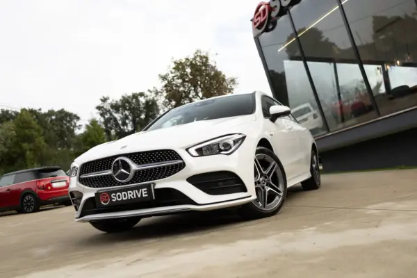 Mercedes-Benz CLA 250 e Shooting Brake AMG Line 22