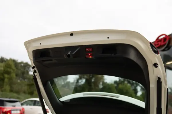 Mercedes-Benz CLA 250 e Shooting Brake AMG Line 34