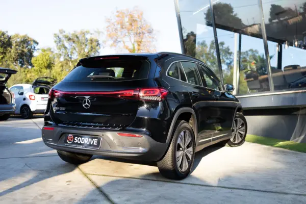 Mercedes-Benz EQA 250+ Progressive 38