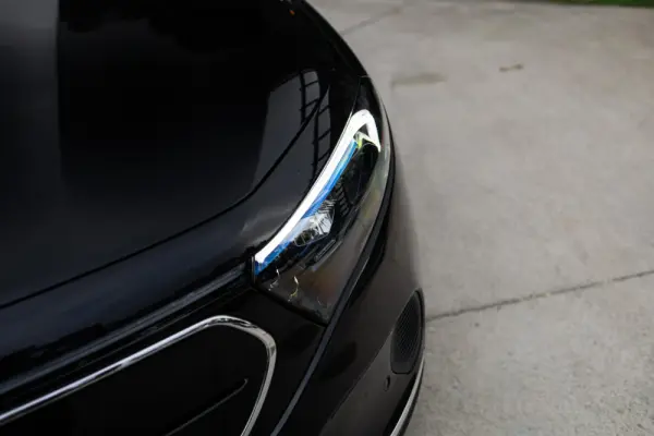 Mercedes-Benz EQA 300 4Matic Progressive 27