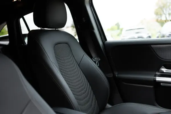 Mercedes-Benz EQA 300 4Matic Progressive 41
