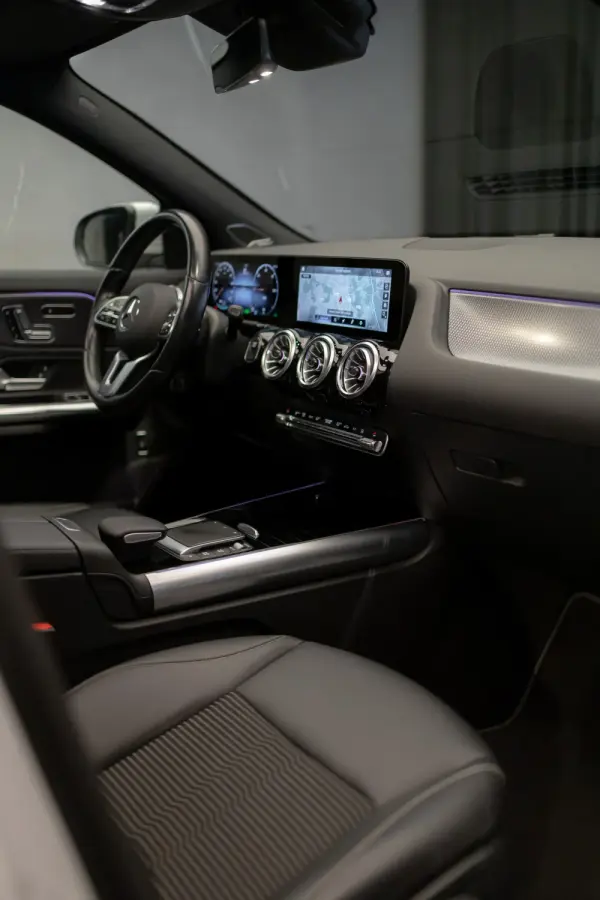 Mercedes-Benz EQA 250 Progressive 19