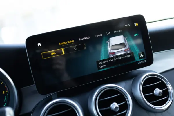 Mercedes-Benz GLC 300 de 4Matic 18