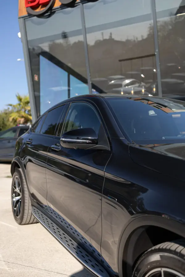 Mercedes-Benz GLC 300 de Coupé 4Matic AMG 13
