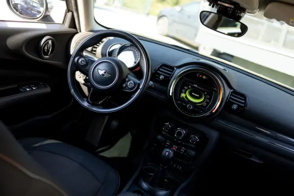 MINI Clubman One D Yours 8