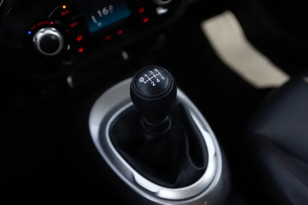 Nissan Juke 1.5 dCi N-Connecta 13