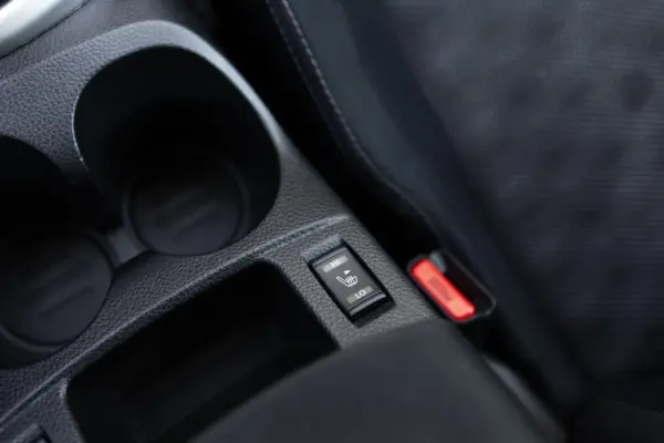 Nissan Qashqai 1.5 dCi N-Connecta 12