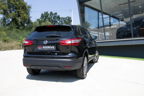 Nissan Qashqai 1.5 dCi N-Connecta 24