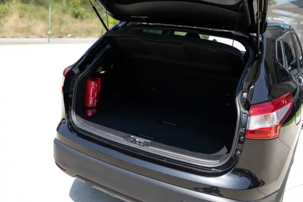 Nissan Qashqai 1.5 dCi N-Connecta 25