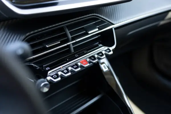 Peugeot 208 1.2 PureTech Active 11