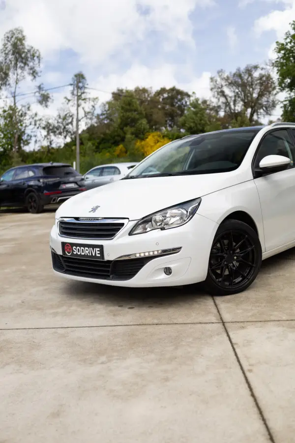 Peugeot 308 SW 1.6 BlueHDi Allure 11