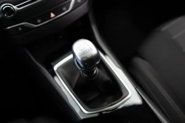 Peugeot 308 SW 1.6 BlueHDi Allure 17