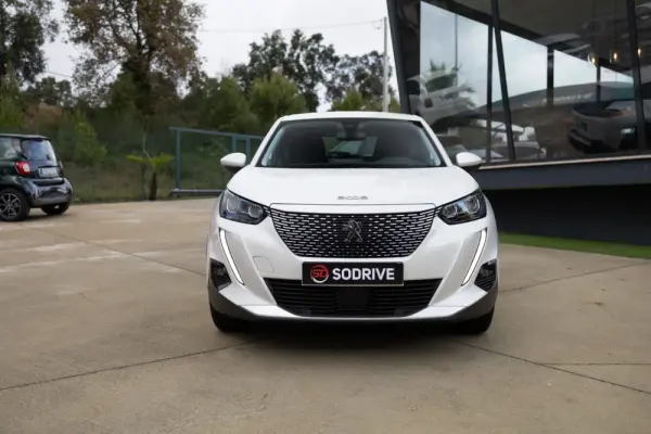 Peugeot e-2008 Active 3