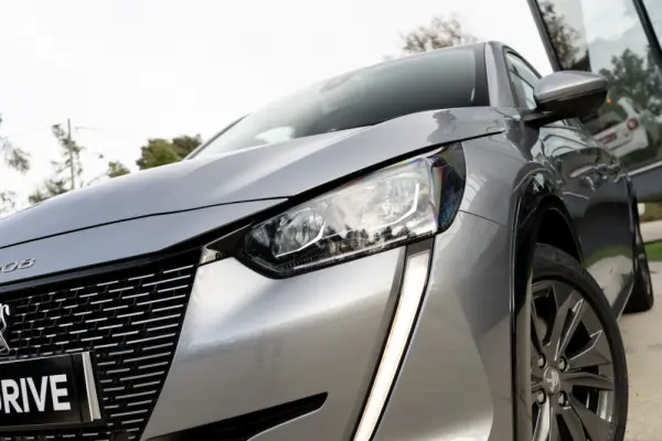 Peugeot e-208 50 kWh Allure 7