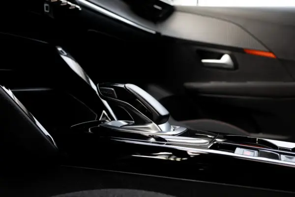 Peugeot e-208 50 kWh Allure 17