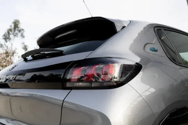 Peugeot e-208 50 kWh Allure 27