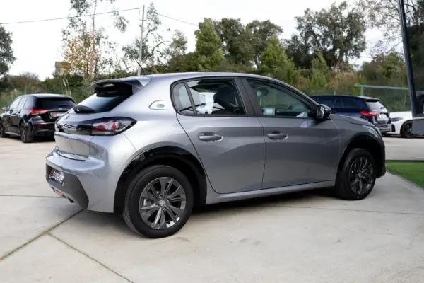 Peugeot e-208 50 kWh Allure 31