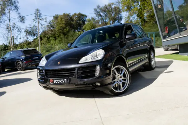 Porsche Cayenne S Tiptronic 32