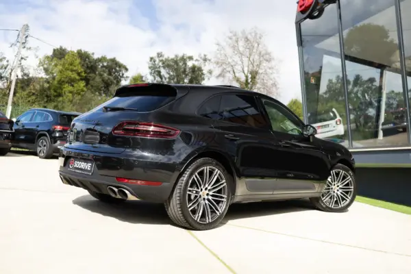 Porsche Macan S PDK 31