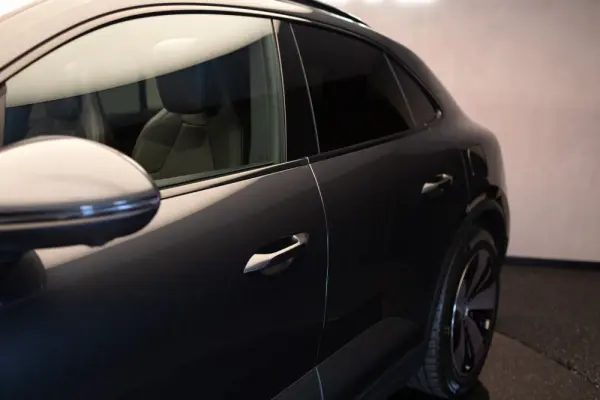 Porsche Macan Electric 4 10