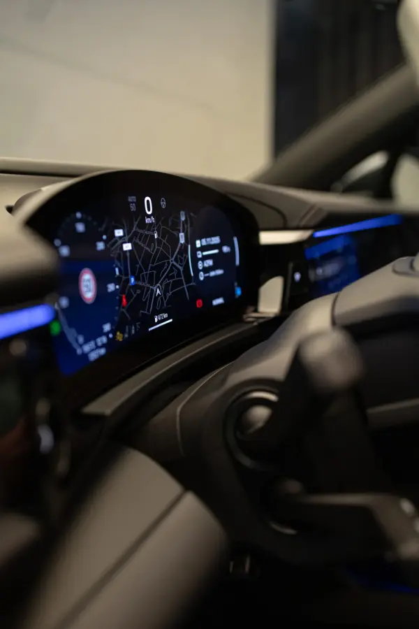 Porsche Macan Electric 4 13