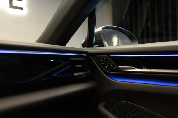 Porsche Macan Electric 4 41
