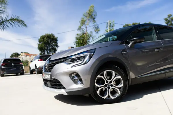 Renault Captur 1.0 TCe Intes 6