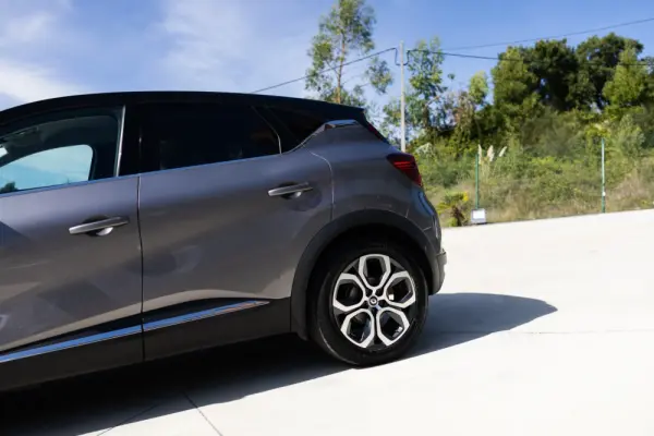 Renault Captur 1.0 TCe Intes 13