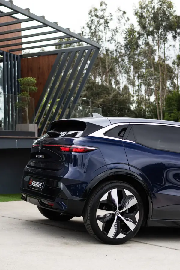 Renault Mégane E-Tech EV60 220hp optimum charge Techno 10