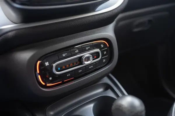 Smart ForTwo Coupé EQ passion edition nightsky 11