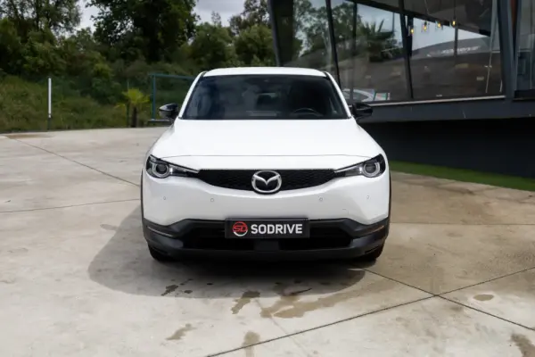 Mazda MX-30 e-SKYACTIV Excellence 4