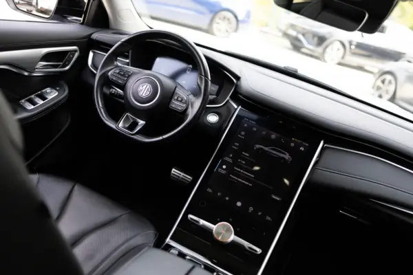 MG Marvel R 70 kWh Luxury 8