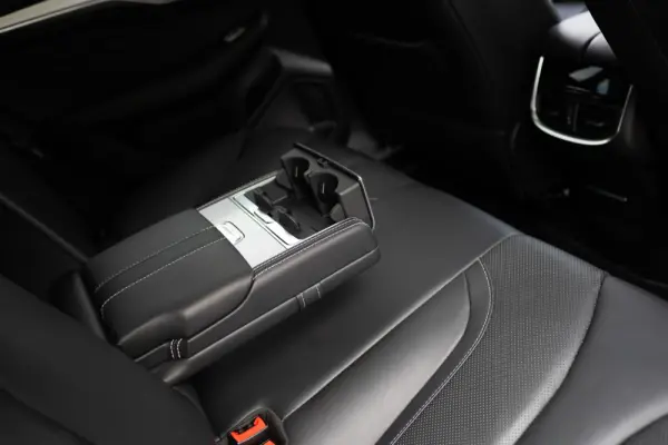 MG Marvel R 70 kWh Luxury 10