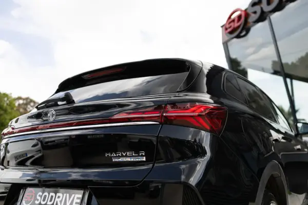 MG Marvel R 70 kWh Luxury 18