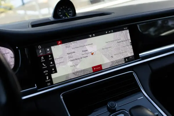 Porsche Panamera Sport Turismo 4 E-Hybrid 14