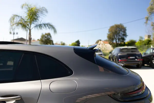 Porsche Panamera Sport Turismo 4 E-Hybrid 18