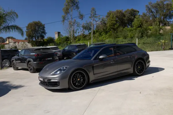 Porsche Panamera Sport Turismo 4 E-Hybrid 19