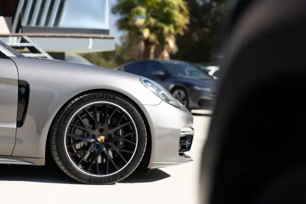 Porsche Panamera Sport Turismo 4 E-Hybrid 34